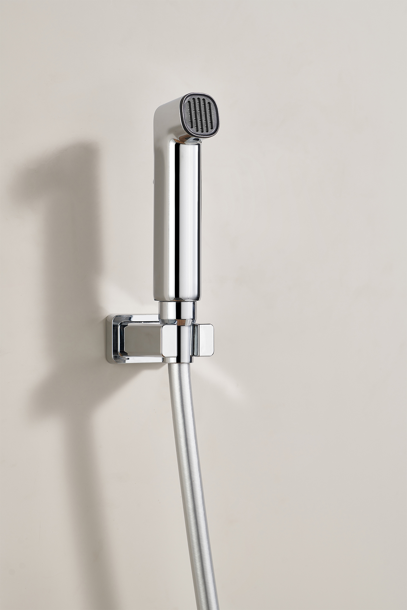 Гигиеническая лейка KAISER LH-183 с механизмом самоочищения